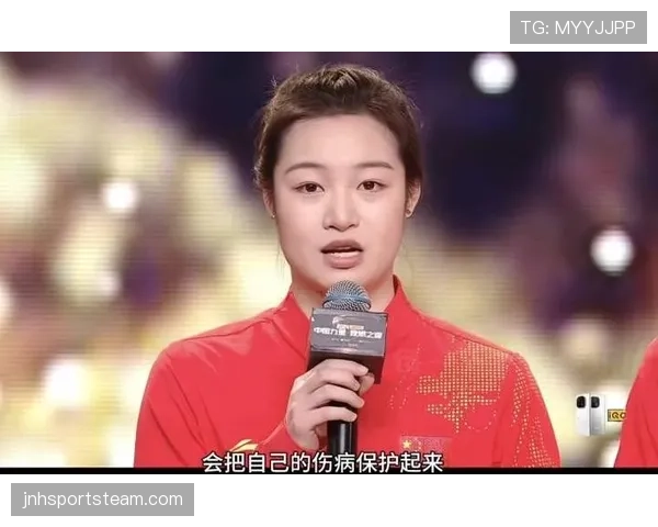 看到昌雅妮的日常，我才知道“出门随手一包”可以贵成这样
